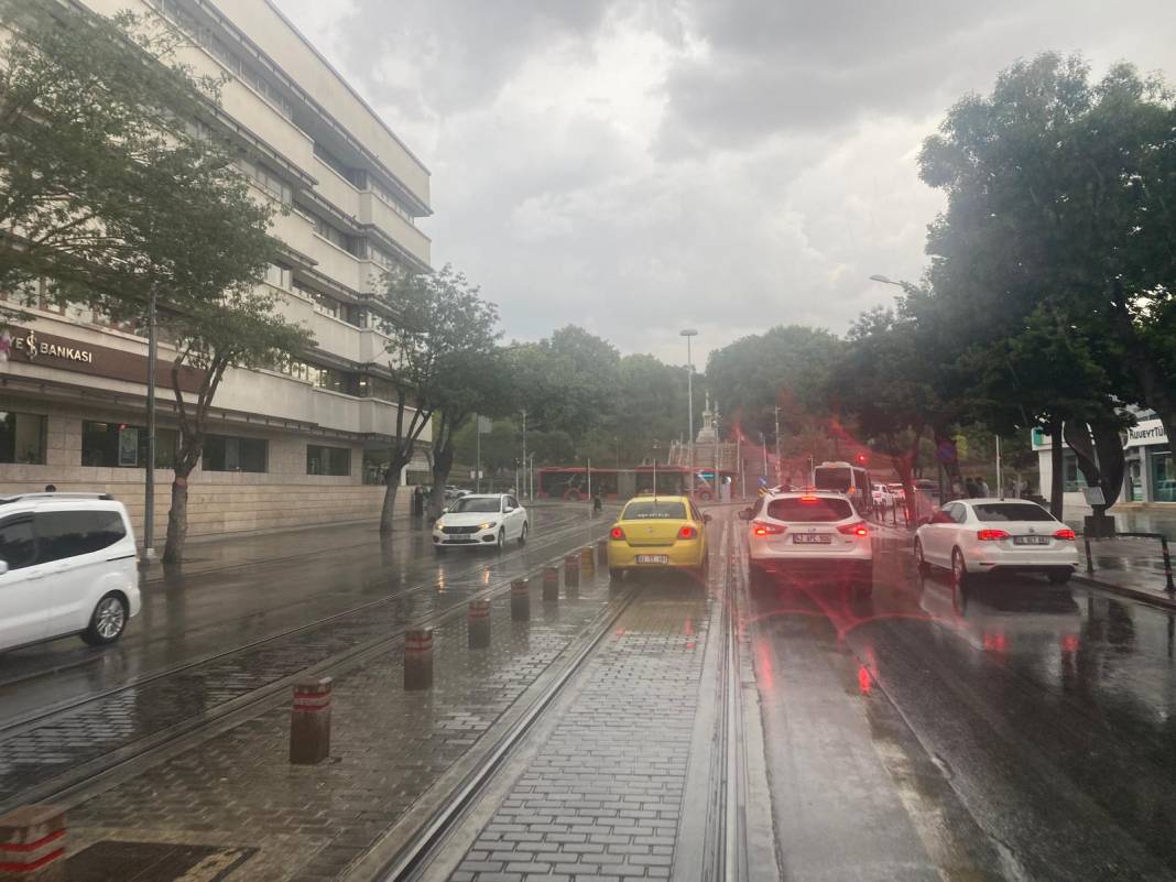 Konya’nın merkezine beklenen yağış düştü 6
